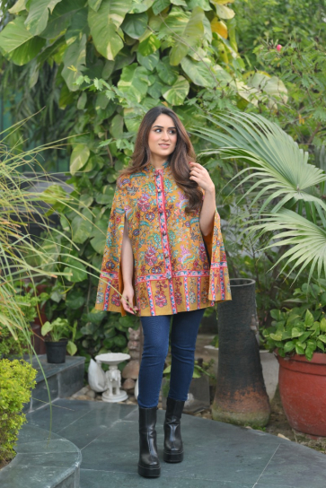 The Boozy Button Sahana Yellow Woollen Kashmiri Cape Set