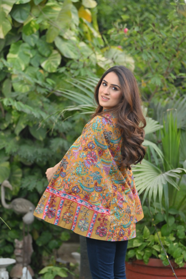 The Boozy Button Sahana Yellow Woollen Kashmiri Cape Set