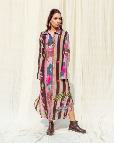 Senorita Relaxed Slit Dress