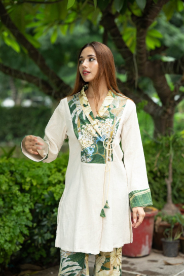 The Boozy Button Sophia Green Linen Co Ord Set Plus Size