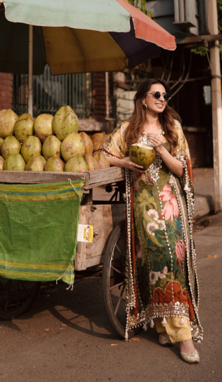The Boozy Button Street Side Nariyal Green Cotton Silk Kaftan