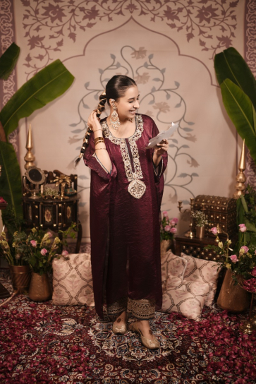 The boozy button laal red tissue silk kaftan kurta pant