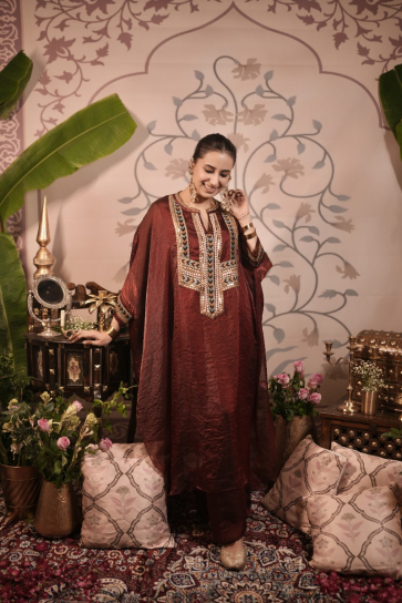 The boozy button prem patr red tissue silk kurta pant