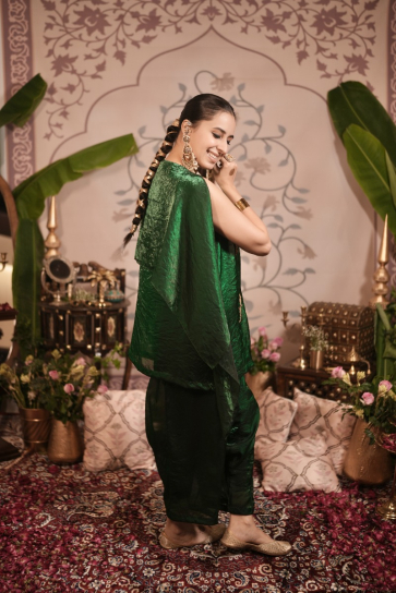 The boozy button durga green tissue top and pant