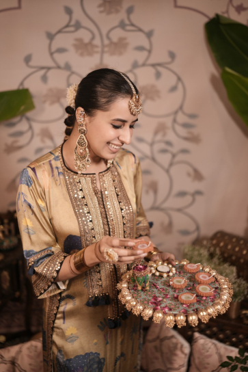 The boozy button pratipada green cotton silk long kurta pant 