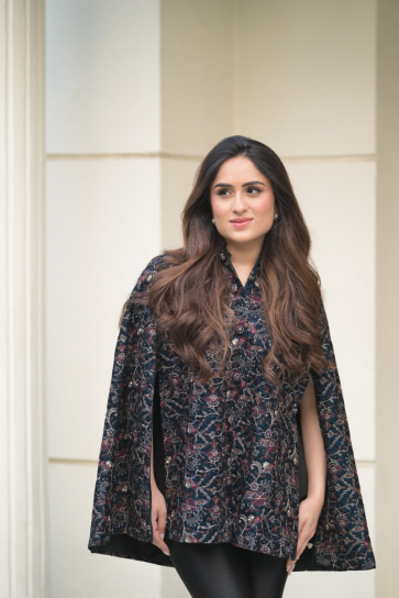 The Boozy Button Double Fudge Blue Velvet Cape Set