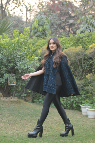 The Boozy Button Zen Blue Velvet Cape Set