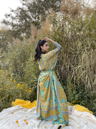 Buy Aangan by Parul Yellow Floral Print Chiffon Jumpsuit With Shrug Online  | Aza Fashions